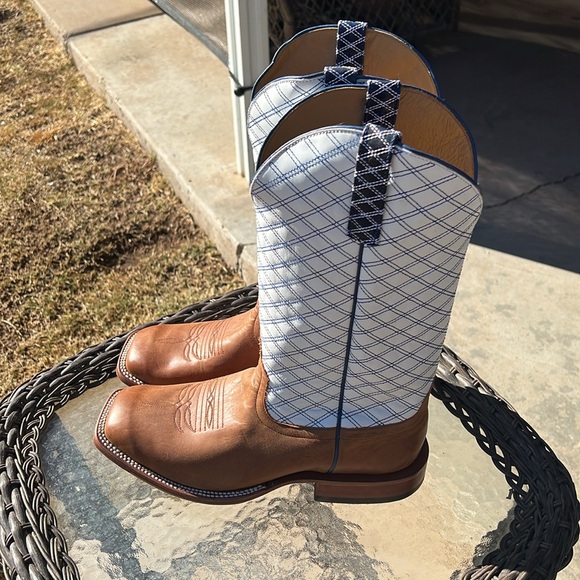 Top Hand collection cowboy boots. Size 11EE - Picture 3 of 5